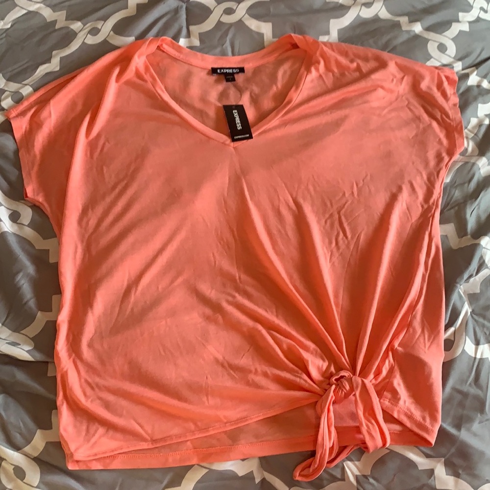 Express Short Sleeve Tie-Front Tee in Coral NWT
